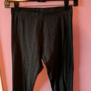 dark grey leggings